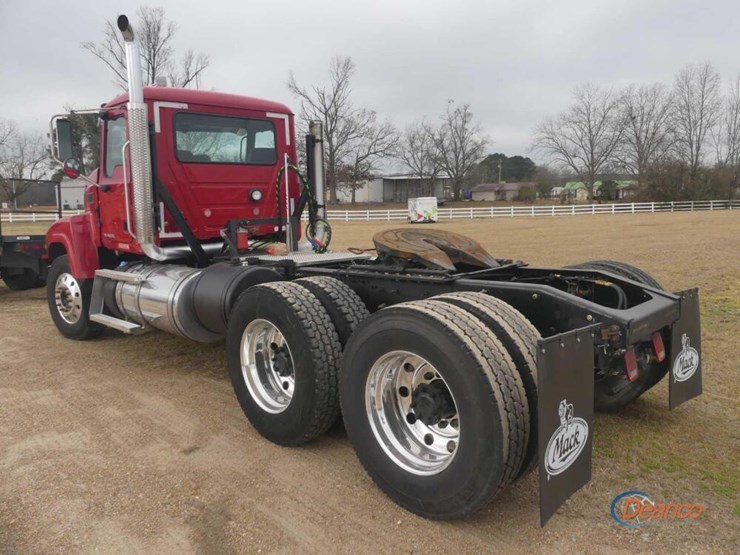 2012-mack-chu613-truck-tractor,-s/n-1m1an09y9cm008352:-mack-mp8-eng.,-eaton-13-sp.,-wet-line,-air-brakes,-air-ride-cab,-camelback-susp.,-sliding-5th-wheel,-dual-stacks,-24.5-tires,-59k-mi.-image-3