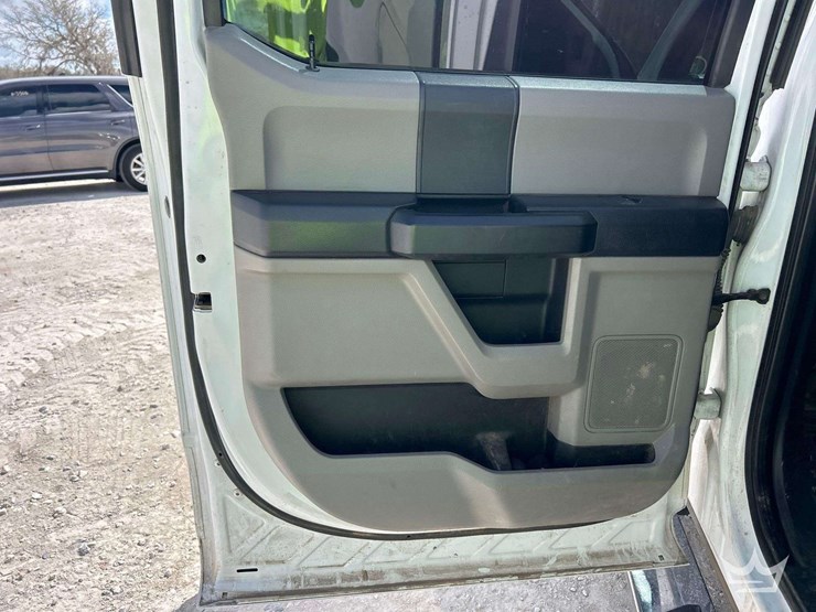 2020-ford-f250-image-19