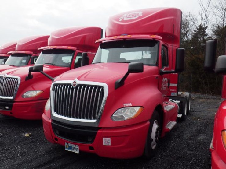 2018-international-prostar-image-1