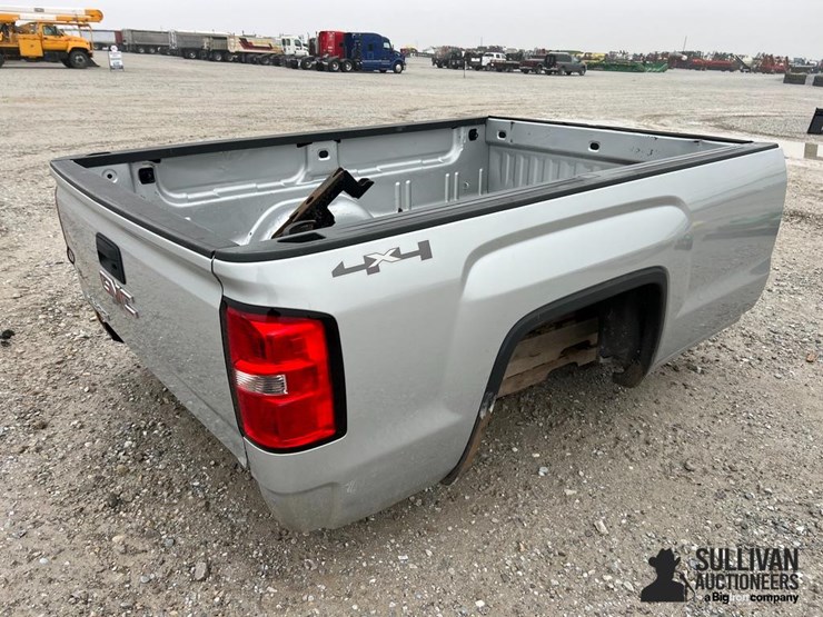 2015-gmc-3500-image-5