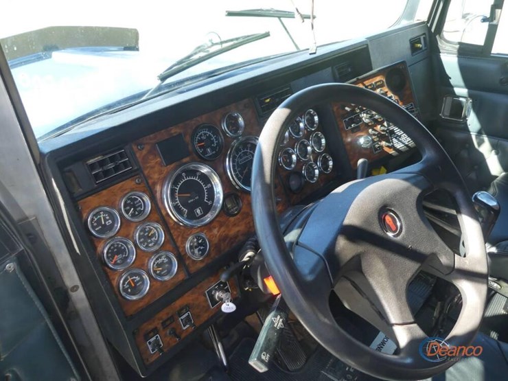 2000-kenworth-w900-image-16