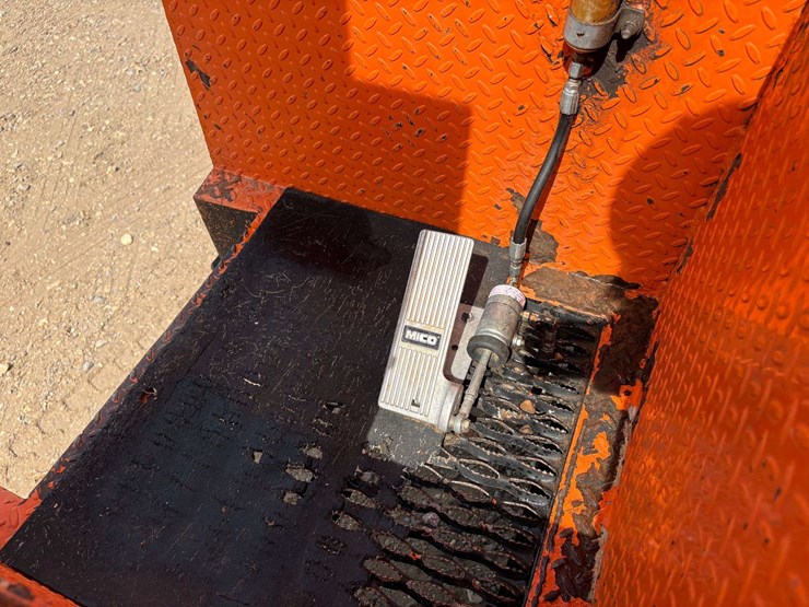 2004-international-durastar-4300-image-40