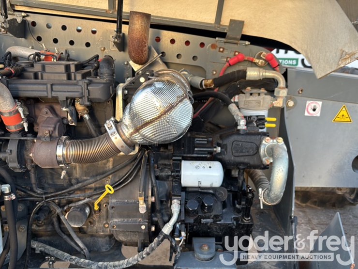 2018-skyjack-sj1056-image-33