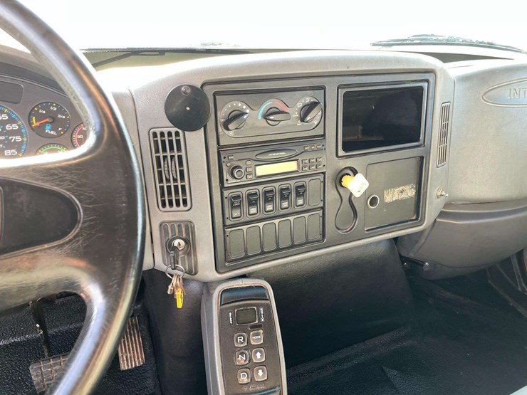 2007-international-durastar-4300-image-13