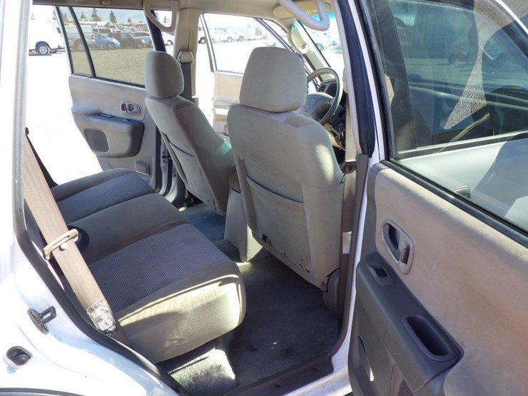 2003-mitsubishi-montero-image-8