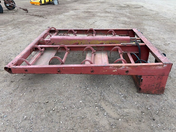 farmhand-bale-accumulator-image-6