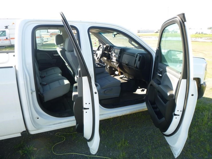 2019-chevrolet-1500-image-16