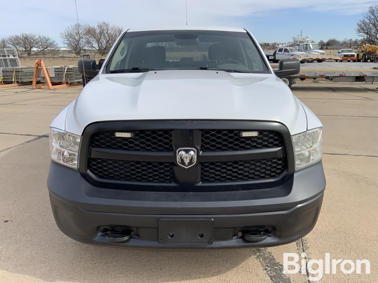 2015-dodge-1500-image-2