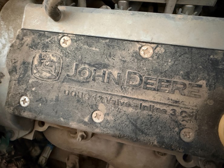 john-deere-gator-image-36