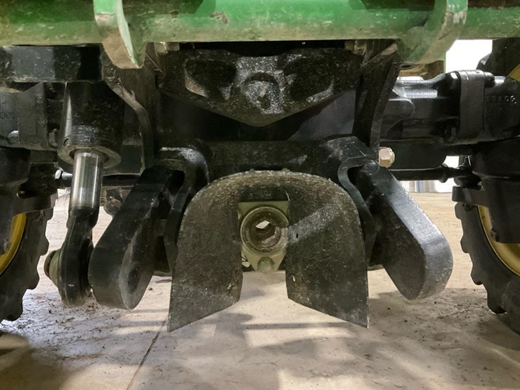 2010-john-deere-3520-image-19