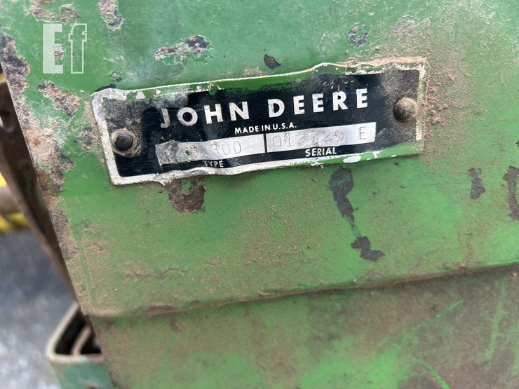 john-deere-336-image-2