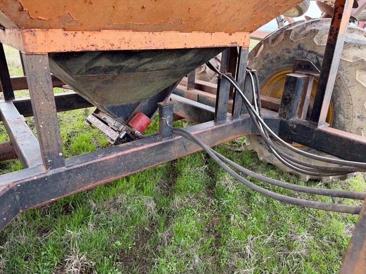 #41024-•-dennis-grain-cart-image-31