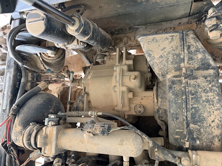 john-deere-gator-image-32