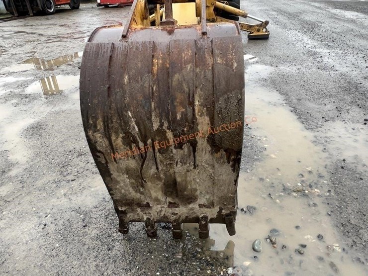 caterpillar-416b-image-24