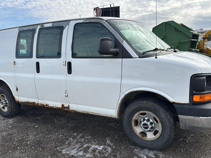 2008-gmc-3500-image-7