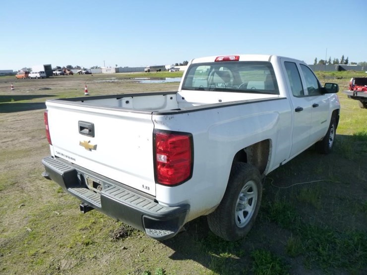 2019-chevrolet-1500-image-3