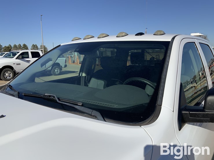 2017-dodge-2500-image-11