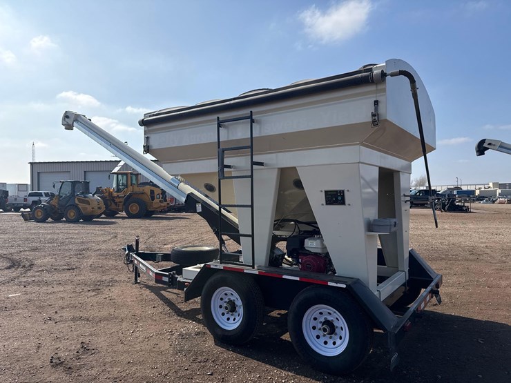 2013-meridian-240-image-4