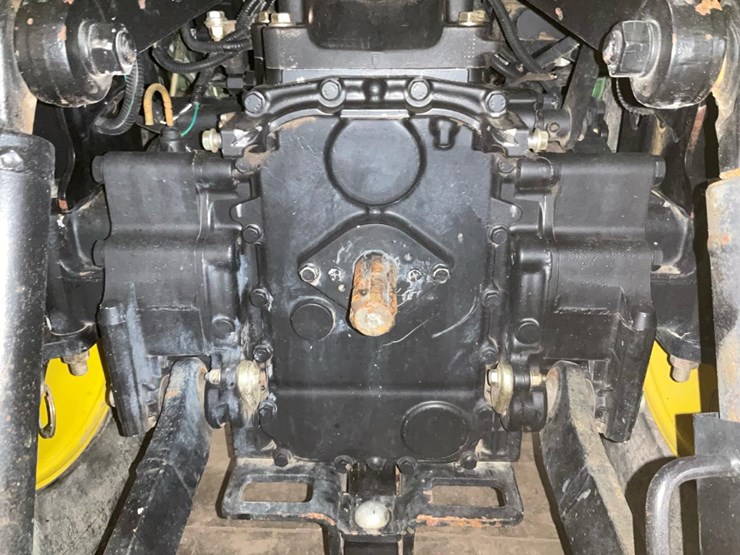 2010-john-deere-3520-image-37