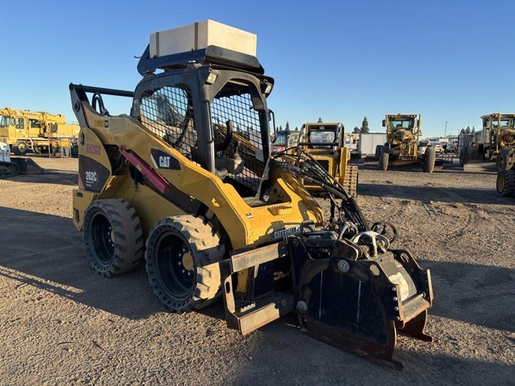 caterpillar-262c2-image-2