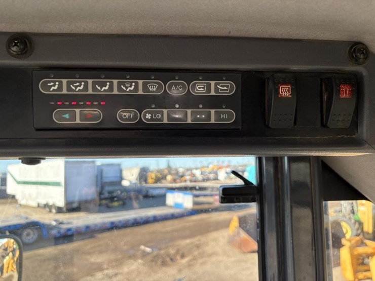 2007-komatsu-wa200-5-image-42