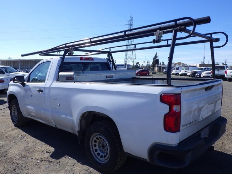 2020-chevrolet-1500-image-4