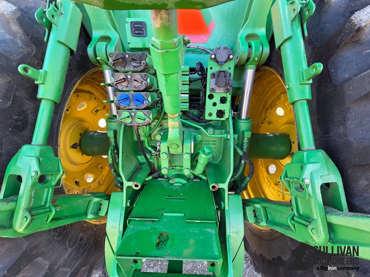 2013-john-deere-8285r-image-9