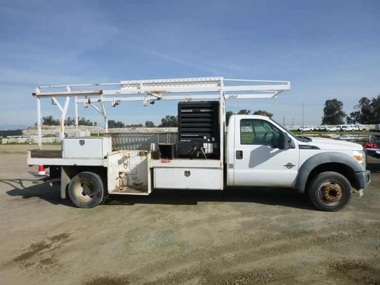 2011-ford-f550-image-12