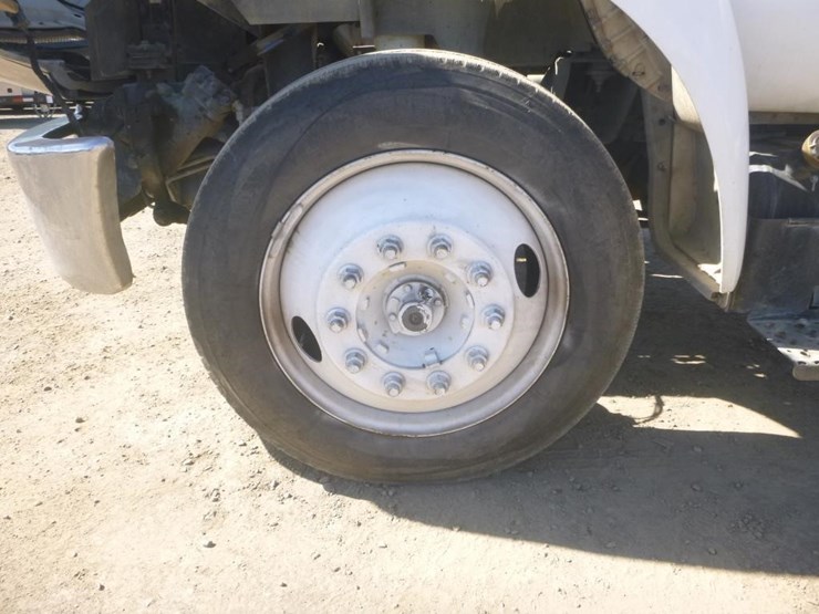 2015-ford-f650-image-15