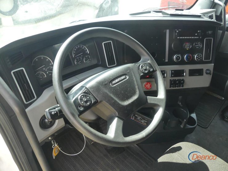 2023-freightliner-cascadia-116-image-13