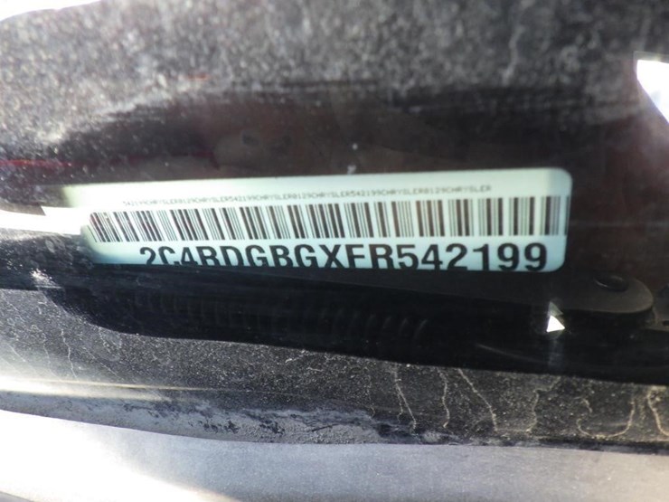 2015-dodge-grand-caravan-image-15