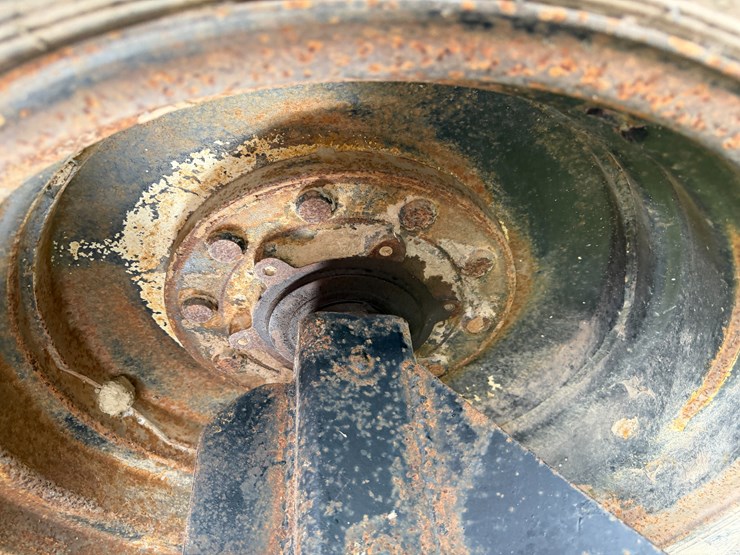 #41025-•-dennis-grain-cart-image-9