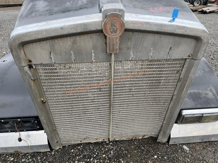 kenworth-w900l-image-7