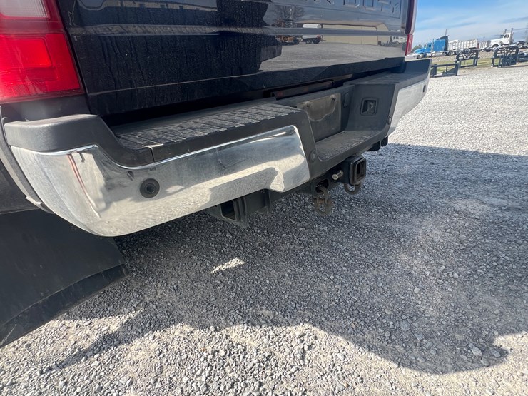 2022-ford-f450-lariat-image-12