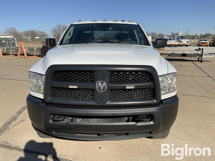 2017-dodge-2500-image-2