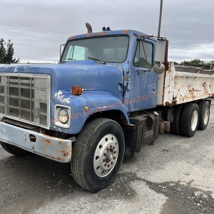 1984 INTERNATIONAL S2500