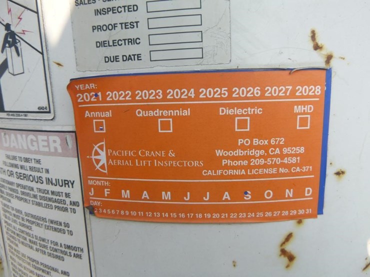 2010-ford-f550-image-30