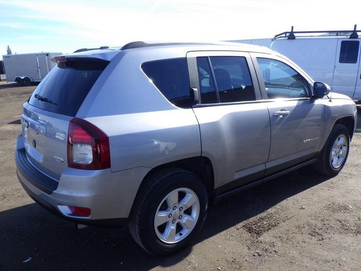 2016-jeep-compass-image-3