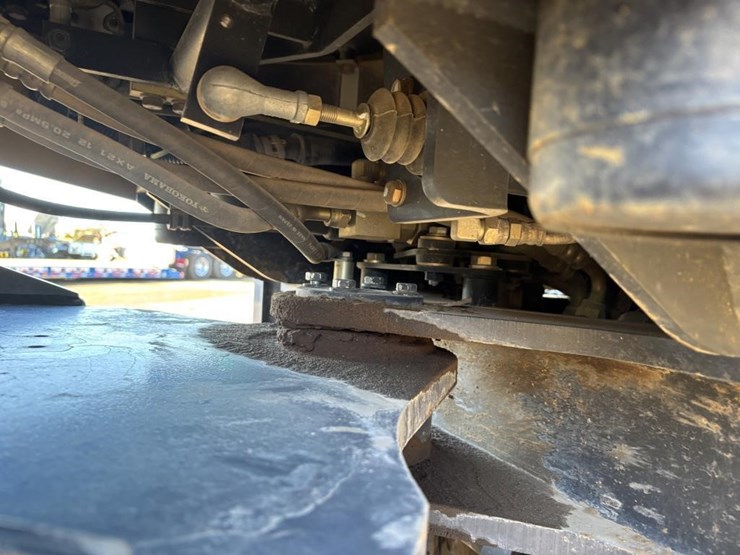 2007-komatsu-wa200-5-image-25