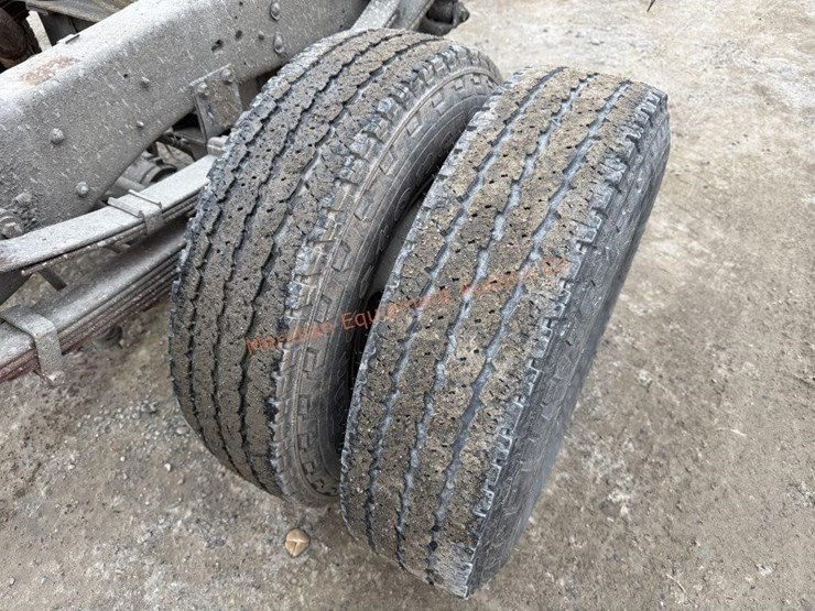 1996-ford-f350-xl-image-14