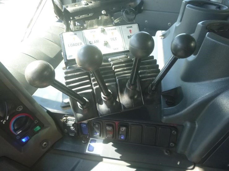 2014-mack-mru600-image-11