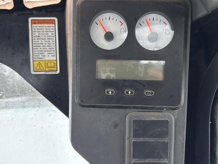 2013-caterpillar-279c-image-39