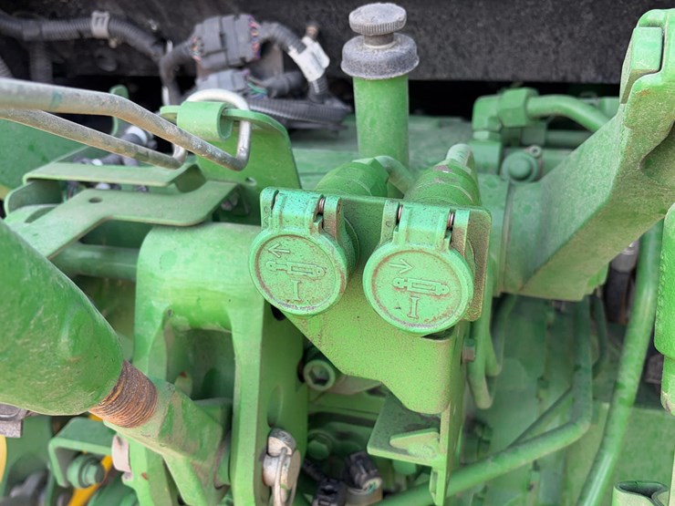 2023-john-deere-5060e-image-23