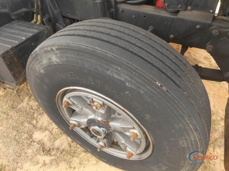 1981-mack-r686st-image-11