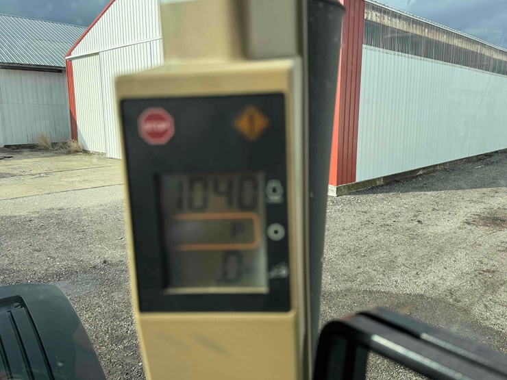 1995-john-deere-8200-image-23