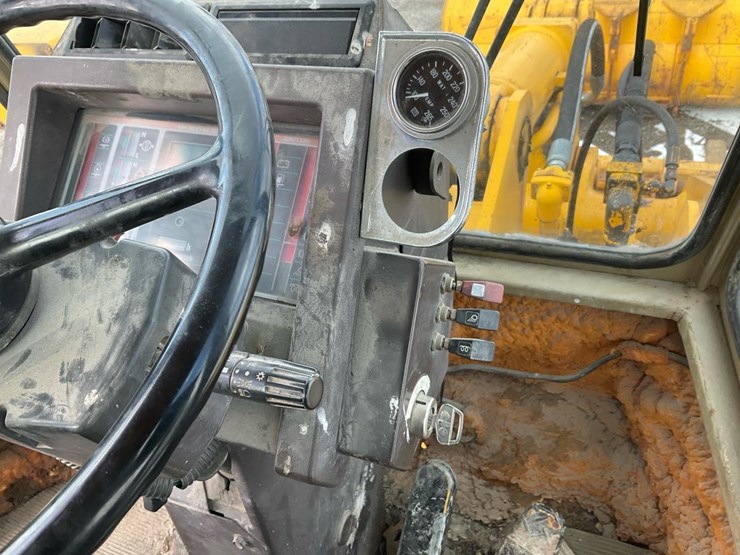 #1400-•-komatsu-wheel-loader-image-95