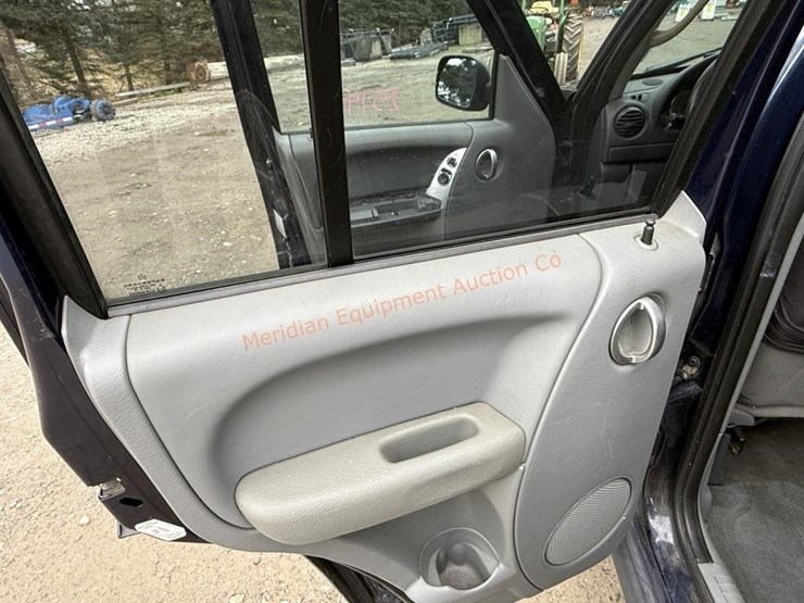 2006-jeep-liberty-image-26