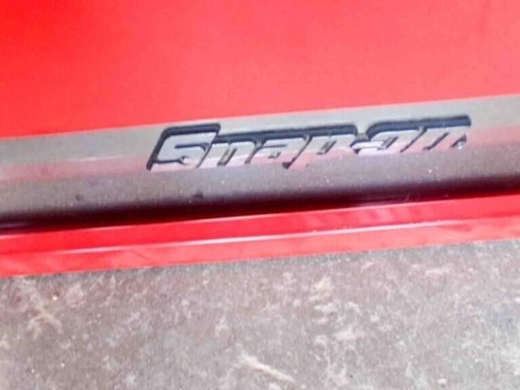 snap-on-hutch-with-light,-8'-x-14"-x-23"-image-2