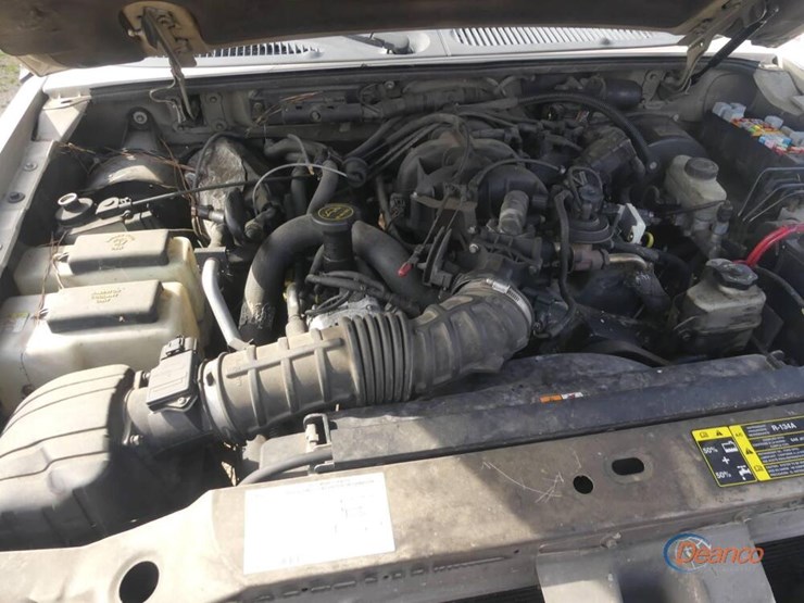 2005-ford-explorer-image-5