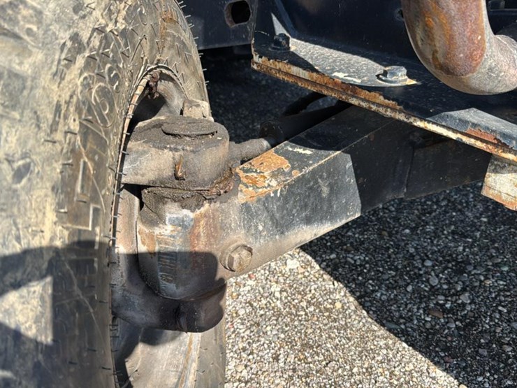 john-deere-4039-image-28